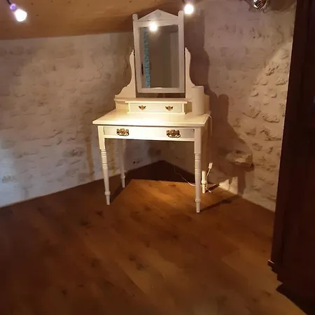 La Galerne Holiday home Montpellier-de-Medillan